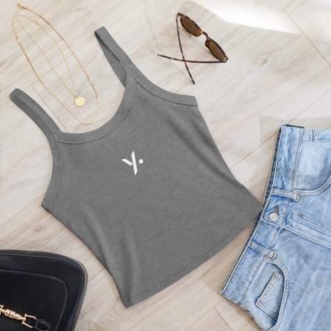 YOU GIRL VIBE – Le débardeur côtelé qui révèle ton flow féminin
